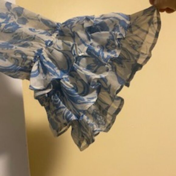 Cece Woman's Blouse - Picture 5 of 5